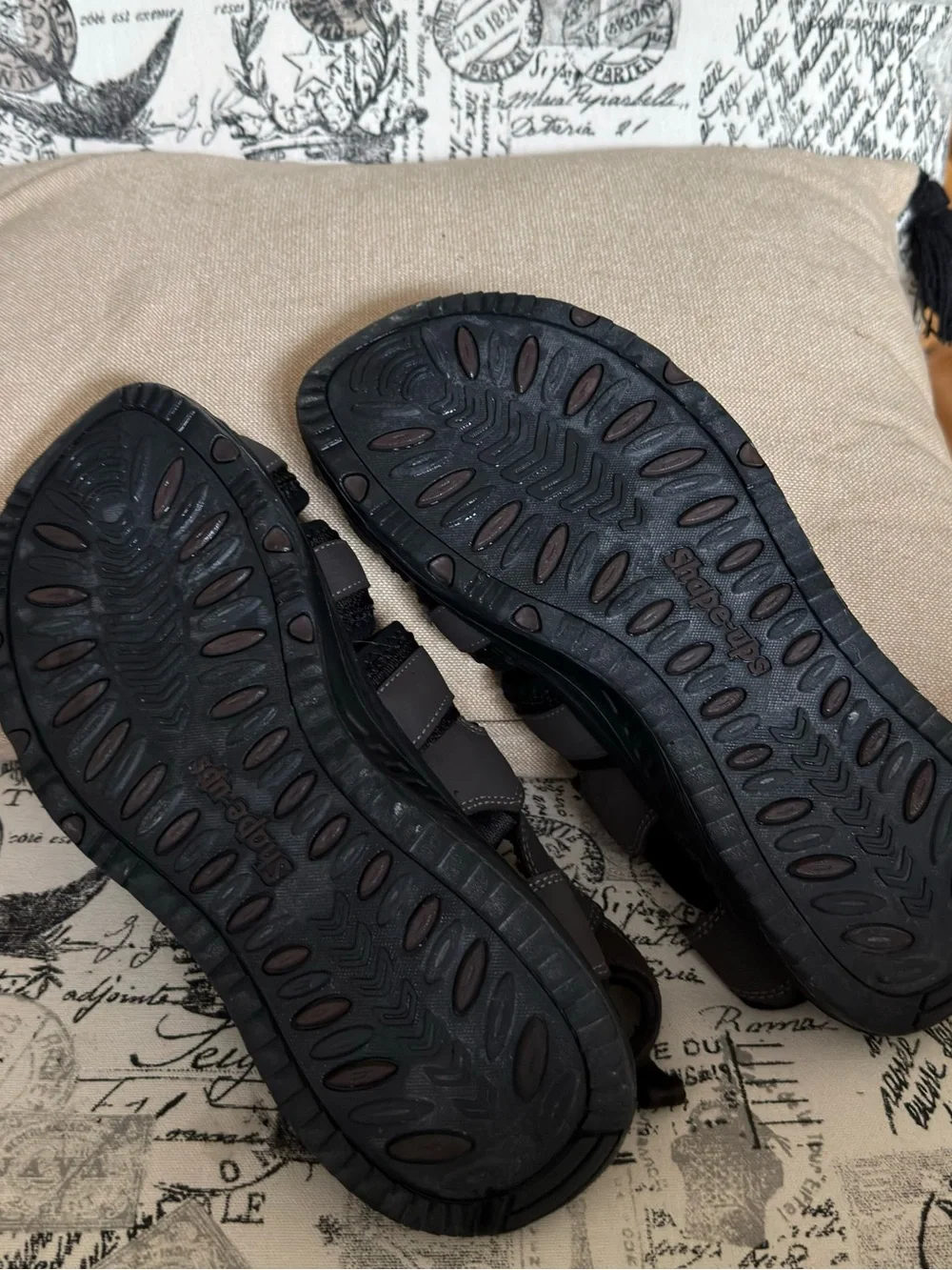 Skechers shape ups